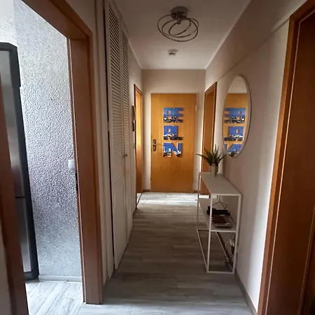 Διαμέρισμα 3-zimmer Ferienunterkunft Inkl Parkplatz Und Balkon, Mit Naehe Zum Rudersdorf