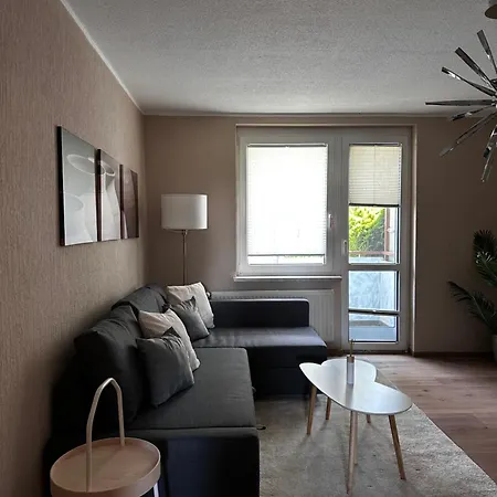 Διαμέρισμα 3-zimmer Ferienunterkunft Inkl Parkplatz Und Balkon, Mit Naehe Zum *