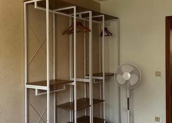 3-zimmer Ferienunterkunft Inkl Parkplatz Und Balkon, Mit Naehe Zum * Rudersdorf